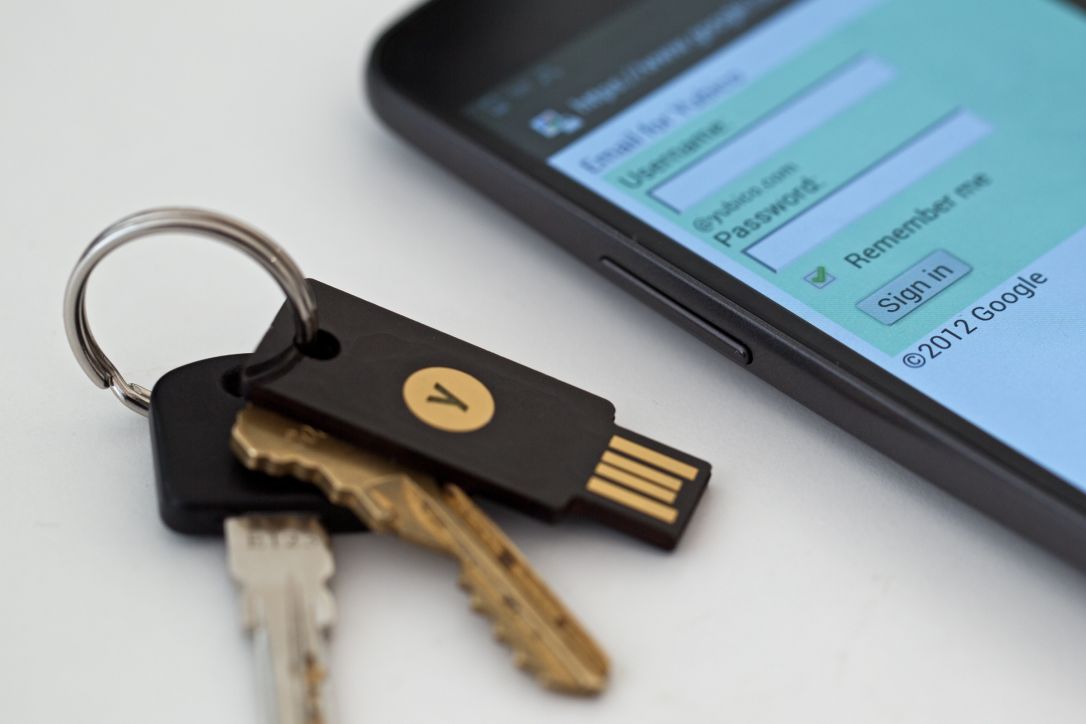 Un bug del processo di autenticazione mette a rischio un miliardo di account in-app